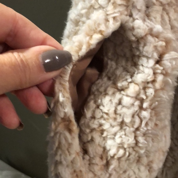 NWT Reversible quilted zippered vest - Picture 4 of 5